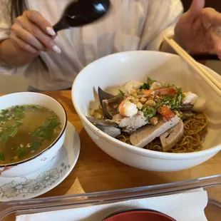 Hủ tiếu mì khô