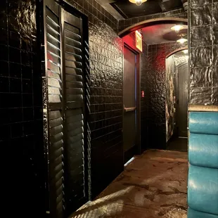 Grotto to the restrooms