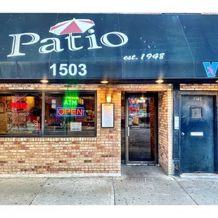 Patio 1503 W Taylor St, Chicago, IL Little Italy Chicago FastFood . Italian Beef HotDogs Polish Sausage Tomales.Cash Only.ATM. Cool!