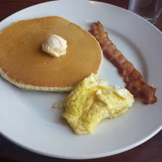2 Pancakes, 2 Bacon and 2 Eggs