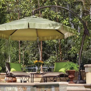 11&apos;Cantilever umbrella