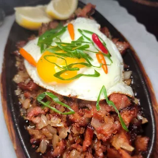 Sizzling Longaniza Sisig