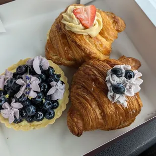Blueberry/Lemon/Lavender Tart, Blueberry/Lemon/Lavender Croissant, PB&amp;J Croissant