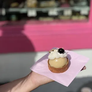 Sesame Pistachio cream!