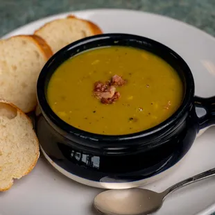 Split Pea and Bacon Soup