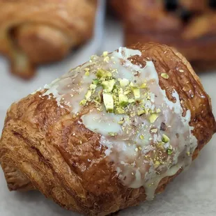 Pistachio croissant