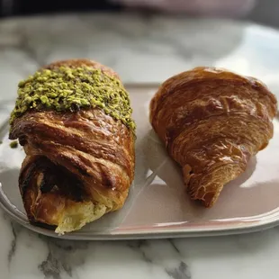 Pistaschio croissant and plain croissant