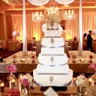 My son&apos;s gorgeous wedding cake
