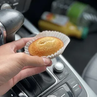 Almond Madeleine