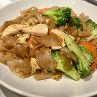 Pad See Eww with chicken