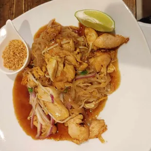 Traditional Chicken Pad Thai