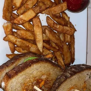 Cali Grilled Chicken Sandwich