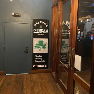 ows the entrance to the restaurant