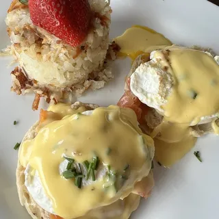 Smoked Salmon Eggs Benedict Breakfast