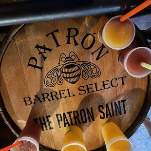 a barrel with drinks and drinks