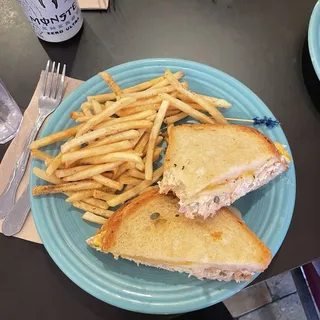 Charlie the Tuna Melt and Side