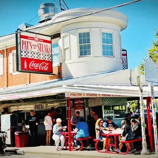 Pat&apos;s King of Steaks