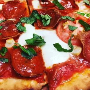 Delicious fresh margarita pizza.