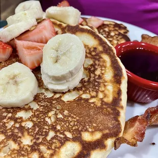 Plain Breakfast Pancakes with strawberries and banana