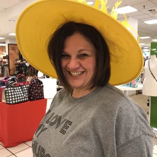 Tammy R.