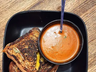 Iron Horse Bar & Grill