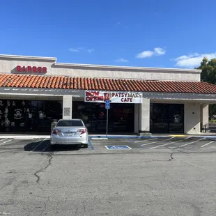 the outside of the restaurant