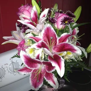 You can't even imagine how wonderful this arrangement smells!