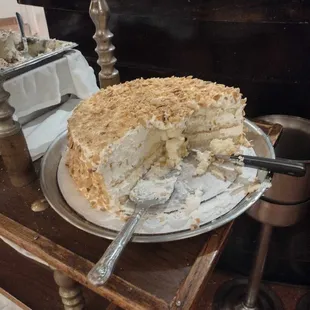 Cannoli Cake