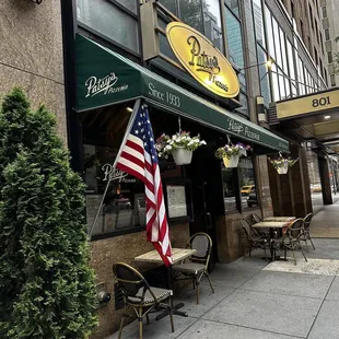 Exterior of Patsy's!