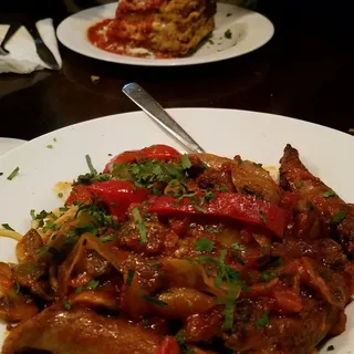 Spaghetti with Sausage and Peppers