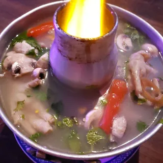Spicy Chicken Feet Soup