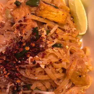 Pad Thai with chili powder &amp; tofu