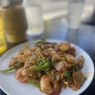 Drunken Noodles with Shrimp ($18)
