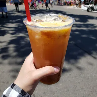 Apricot lemonade