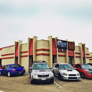 Always a busy day at Patterson Performance! Our staff is here to help you with your parts &amp; service needs!