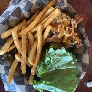 Al Capone burger &amp; fries!