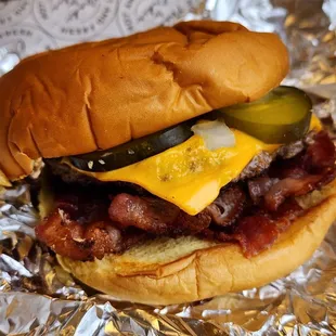 Single Bacon Cheeseburger