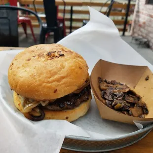 Broadway Burger