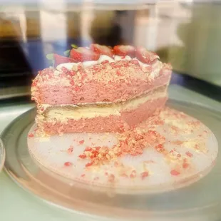 Strawberry Crunch Cake