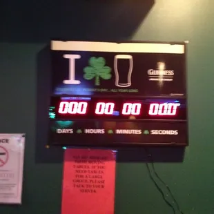 Countdown to st. Patty's day clock :D