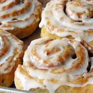 cinnamon rolls with icing