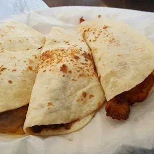 Great tacos, love this place