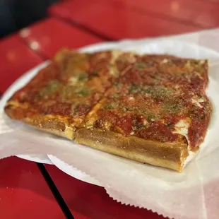 My second time here visiting from Texas and it did not disappoint! I tried the lasagna pizza but my favorite is The Grandma- square slice.