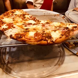 a pan of pizza