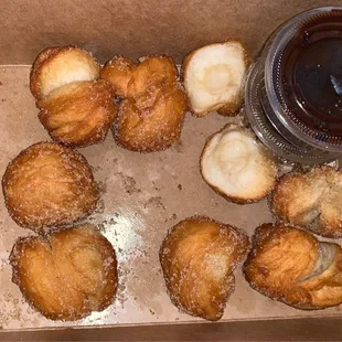 Pau Hana-sadas with chocolate sauce