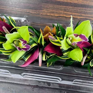 Close up of the lei po&apos;o.