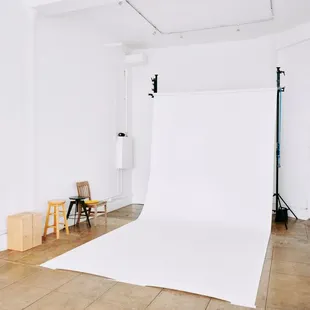 Spacious and well-lit, Pauahi Street Photo Studio offers a versatile setup ideal for fashion shoots and creative projects in Honolulu.