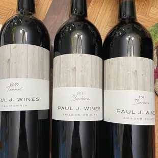 Barbera 2021 was not available to taste we tried the 2020 version. Were given the 2020 Tannat and asked for the 2019 Petite Sirah.