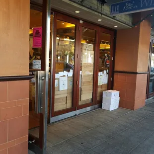 the entrance to the store