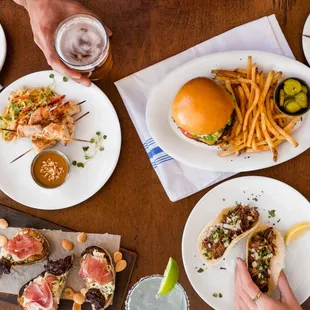 DAILY Happy Hour from 3-7 pm!